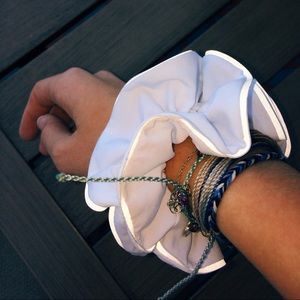 Lululemon Light Locks Scrunchie